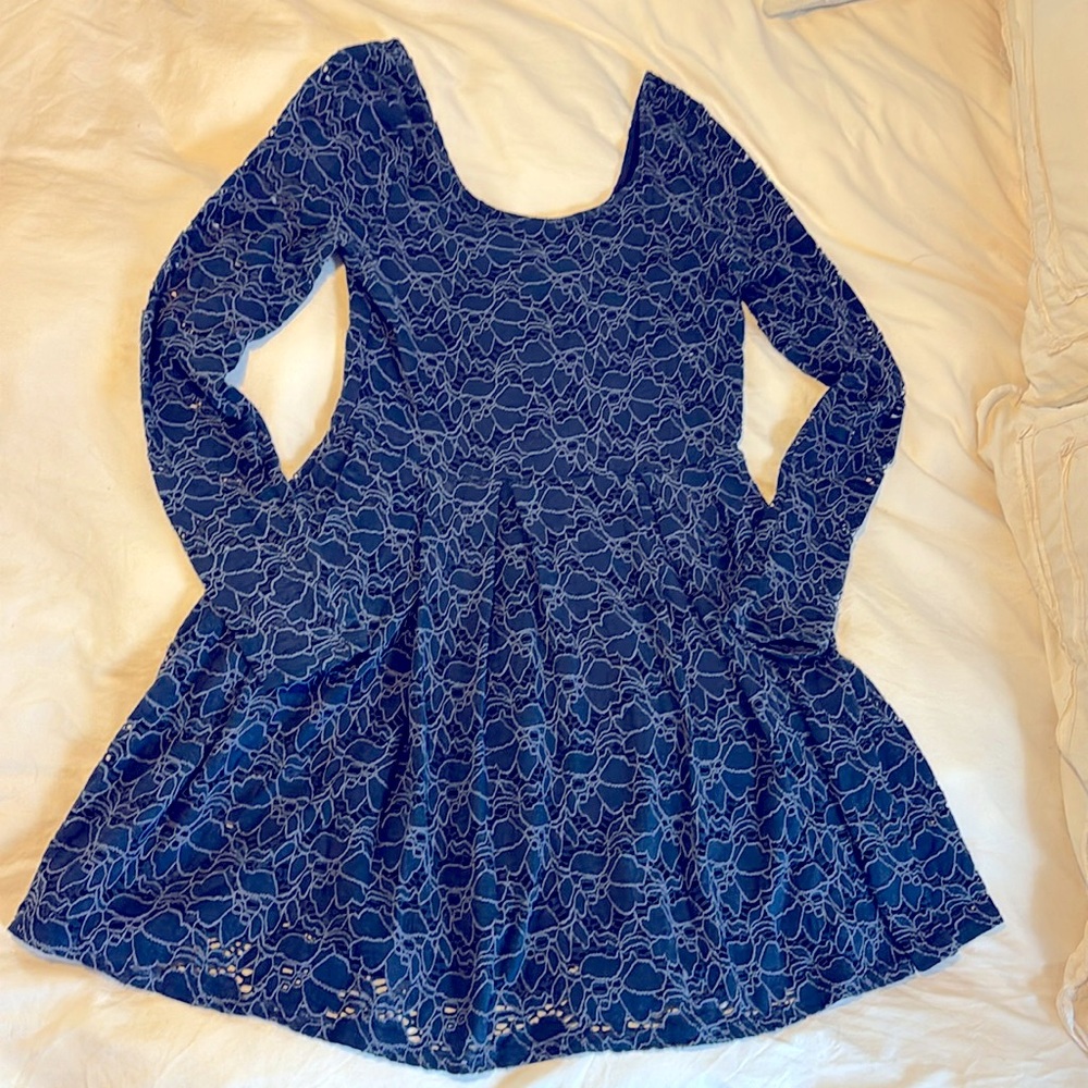 Free People lace appliqué dress navy blue, size L